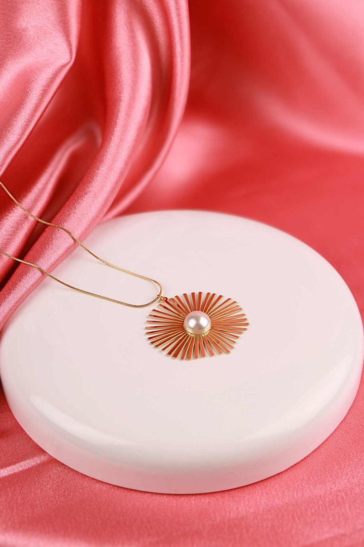Radiant Sunburst Pearl Pendant Necklace