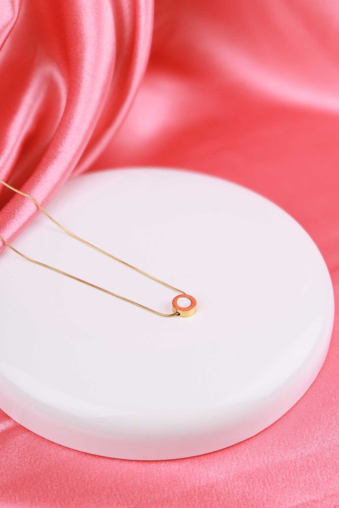 Luna Ring Necklace – Minimal Gold Finish