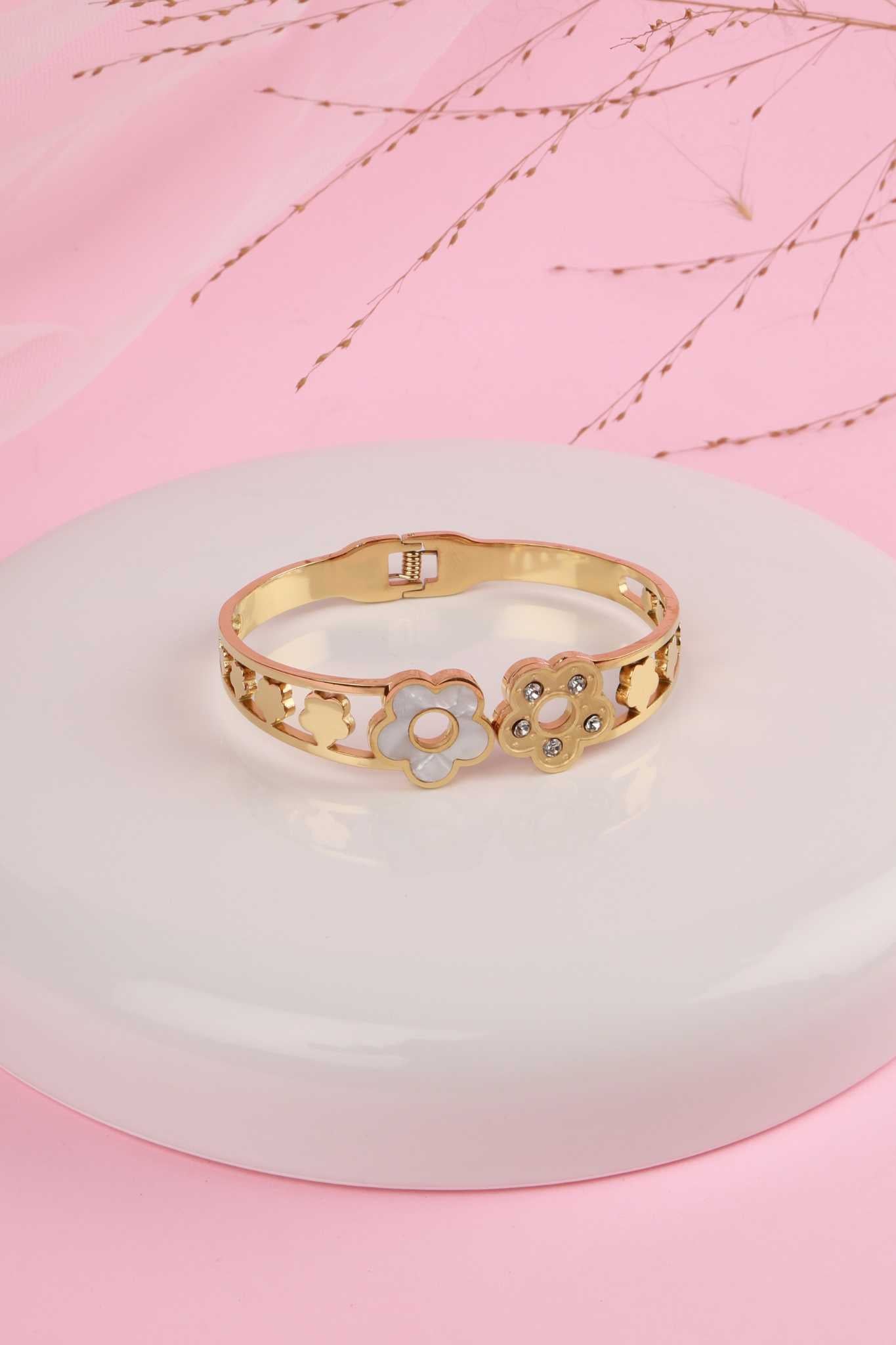 Radiant Flora Designer Kada