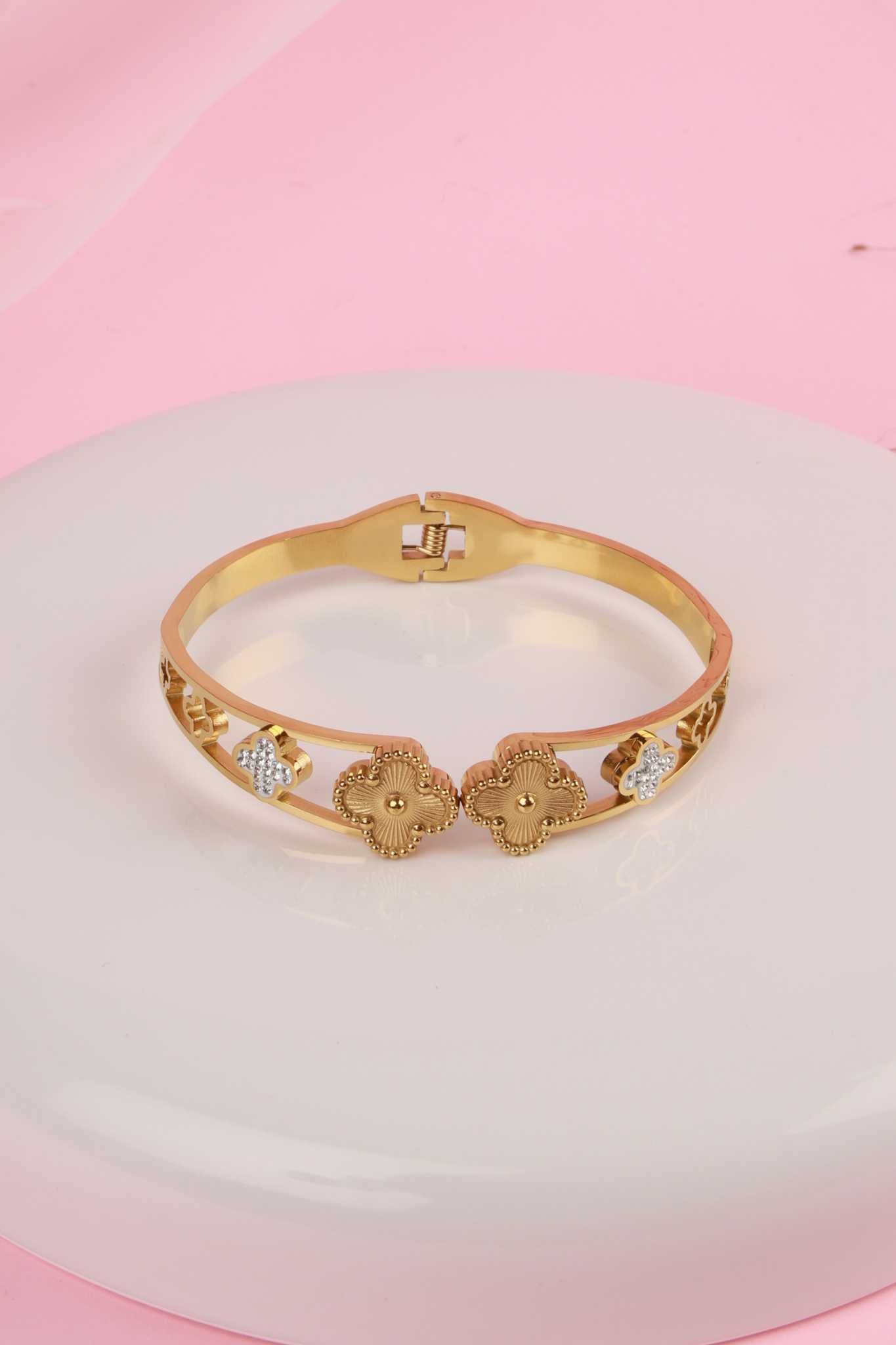 Floral Charm Golden Kada