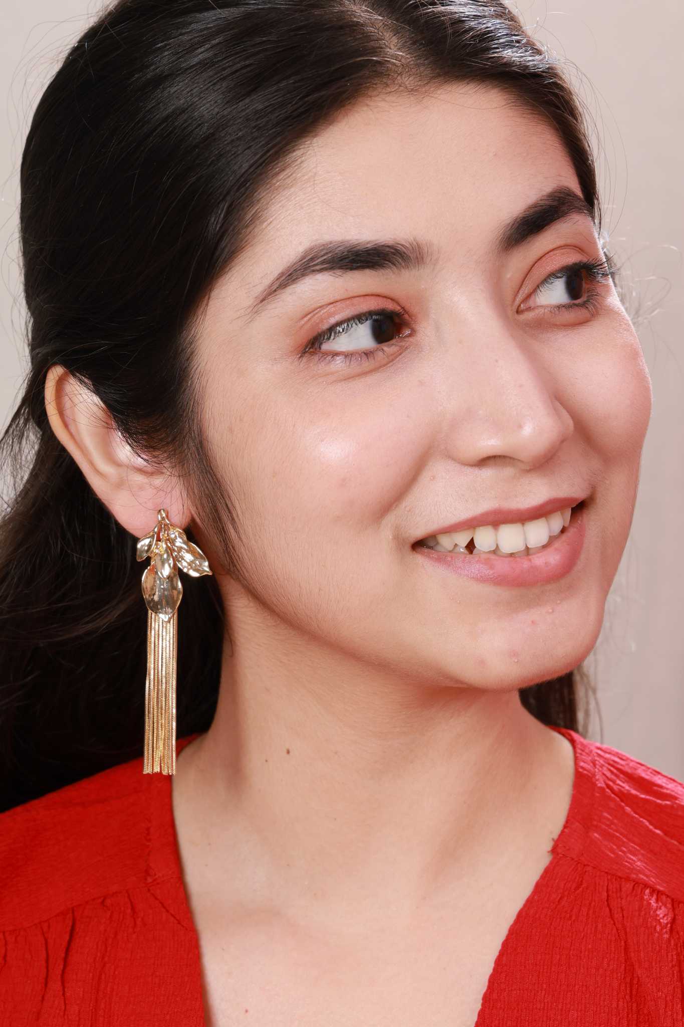 Aurora Oval Drop Earrings – Gold Finish