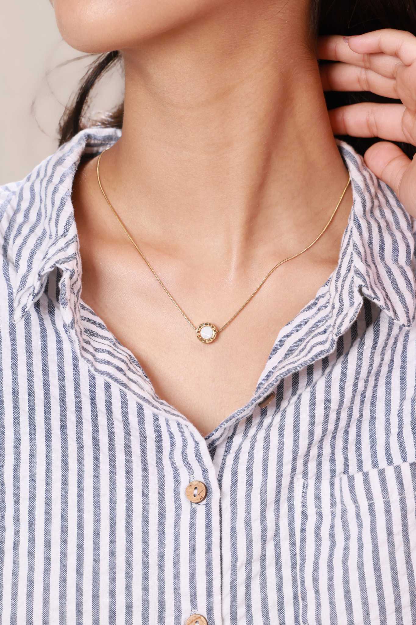 Luna Ring Necklace – Minimal Gold Finish