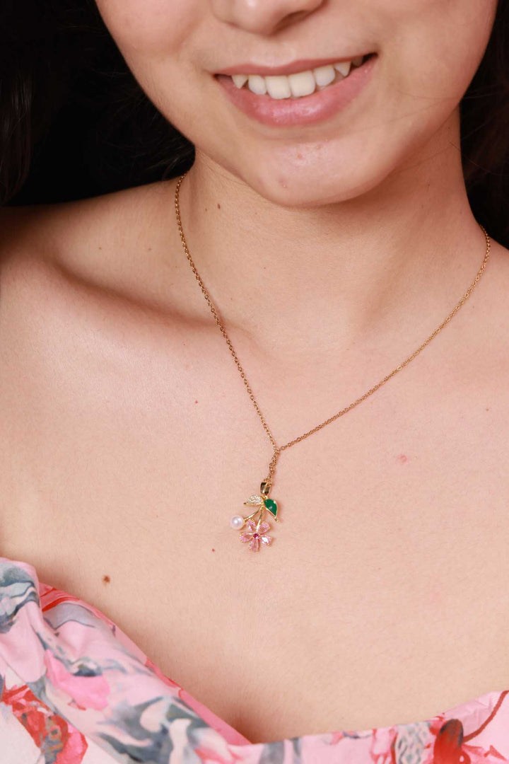 Blossom Pearl Pendant Necklace