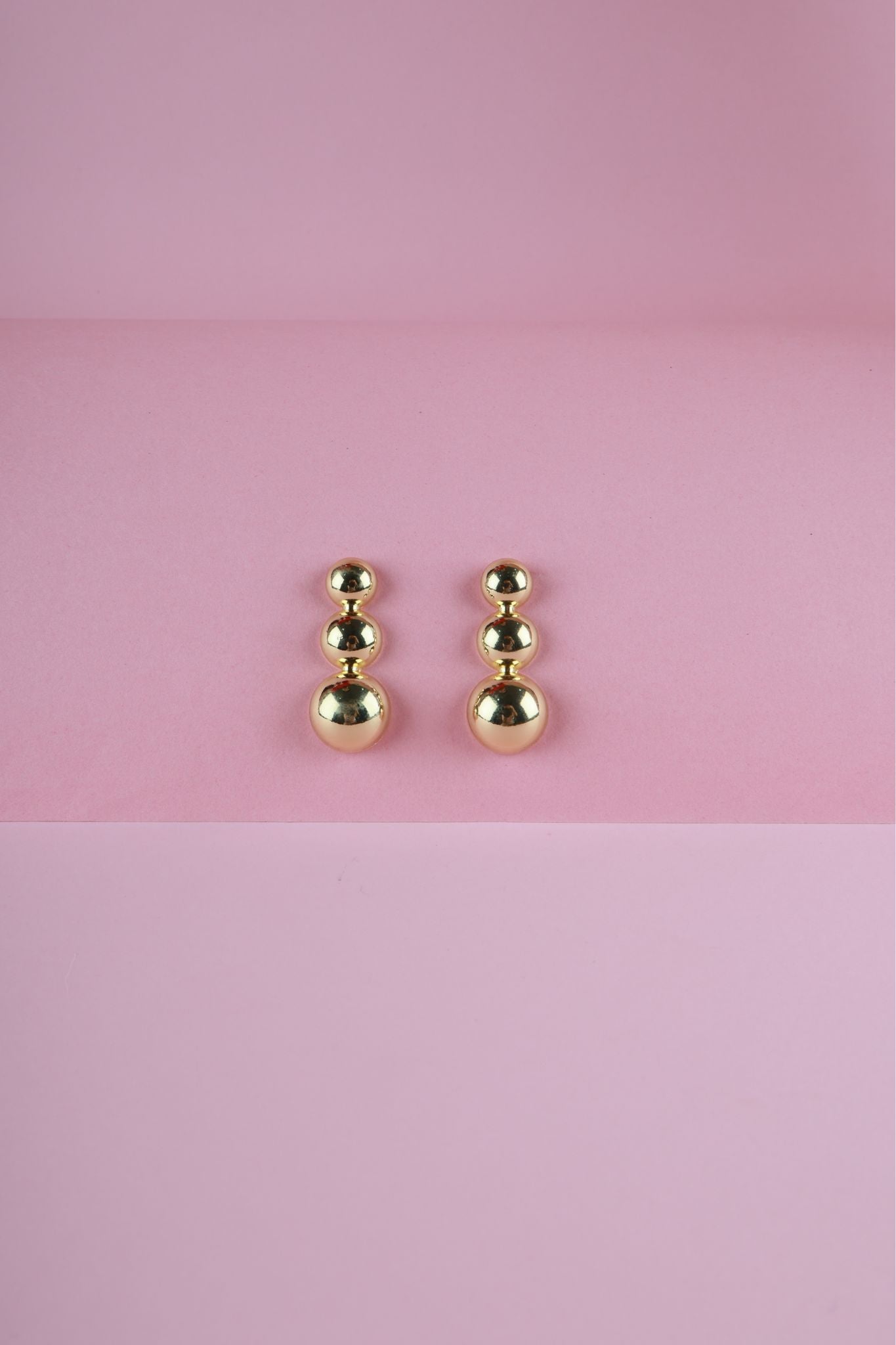Nova Sphere Drop Earrings – Triple Gold
