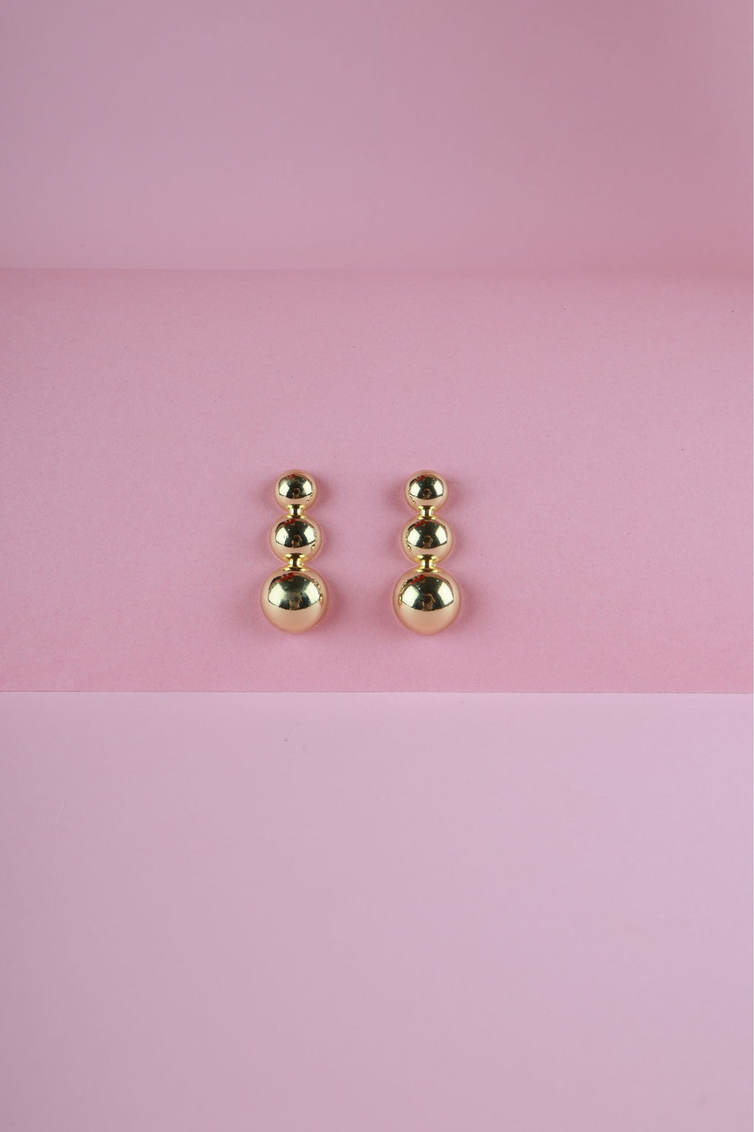 Nova Sphere Drop Earrings – Triple Gold