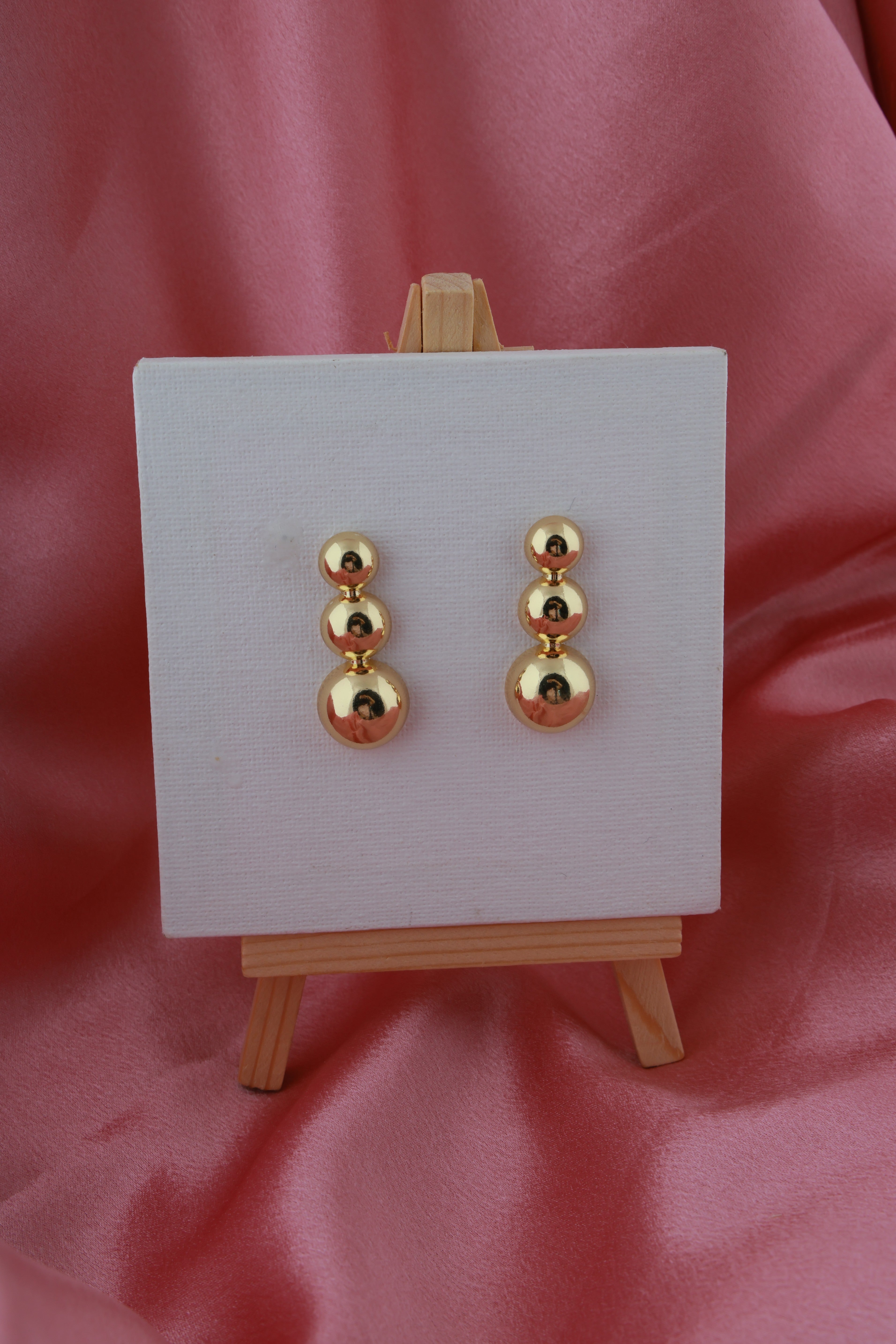 Nova Sphere Drop Earrings – Triple Gold