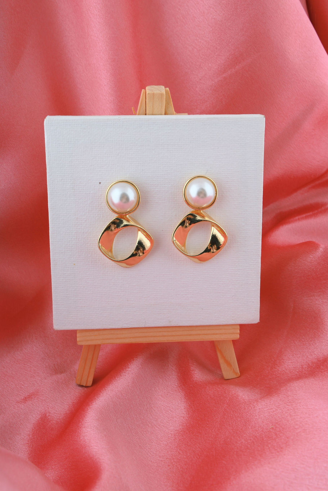 Golden Grace Pearl Earrings