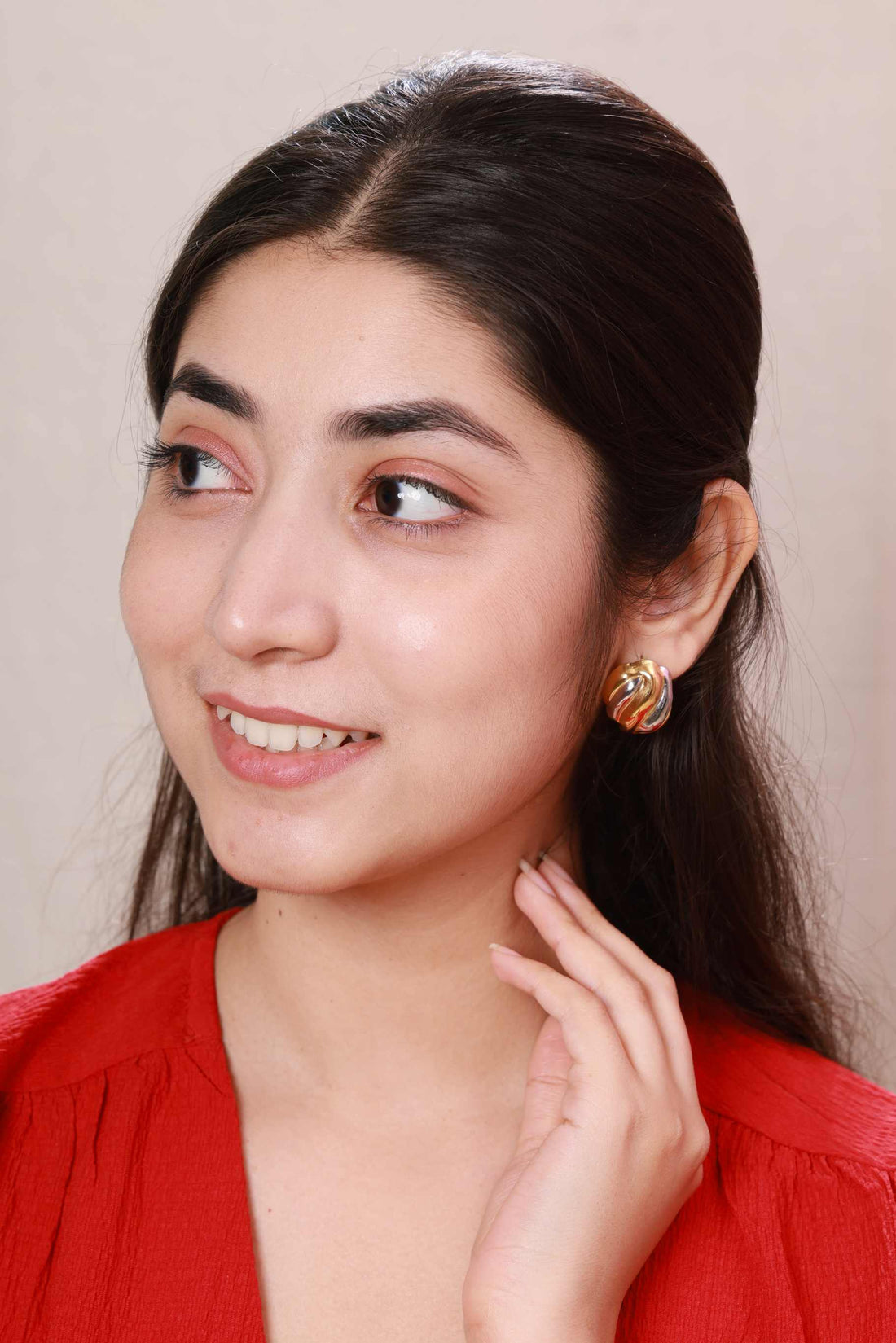 Dual-Tone Wave Stud Earrings