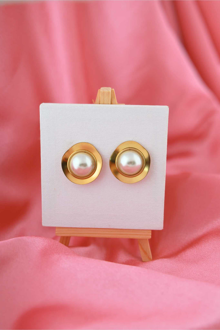 Pearl Aura Halo Stud Earrings