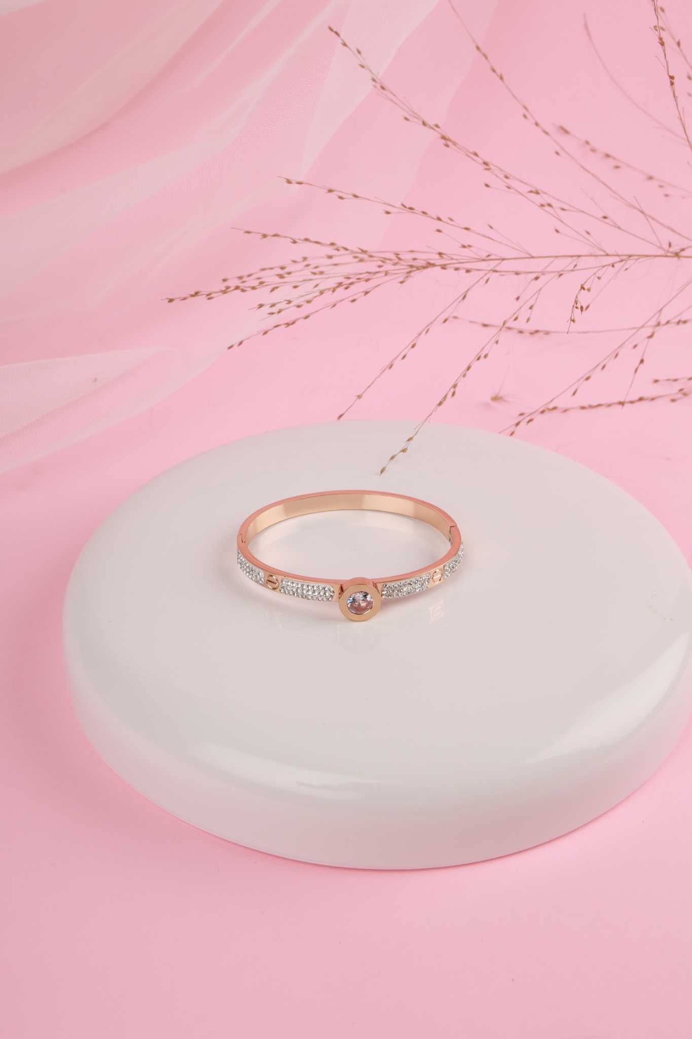 Radiant Solitaire Kada - 2